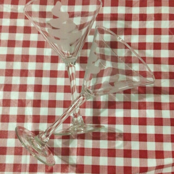 Two (2) Etched Christmas Tree Design 8.5 oz. Martini Glasses - Picture 9 of 9